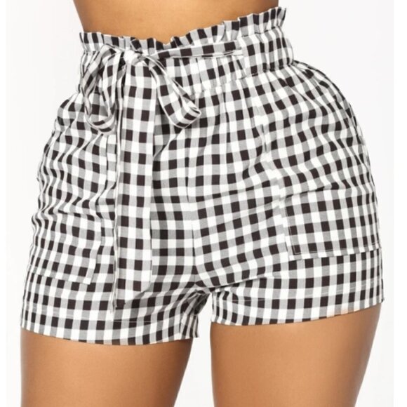 Fashion Nova Gabriella Gingham Shorts - Picture 2 of 7